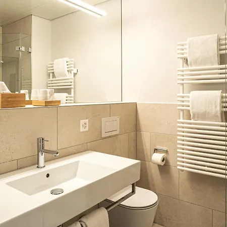 Baeren Am Bundesplatz 4*