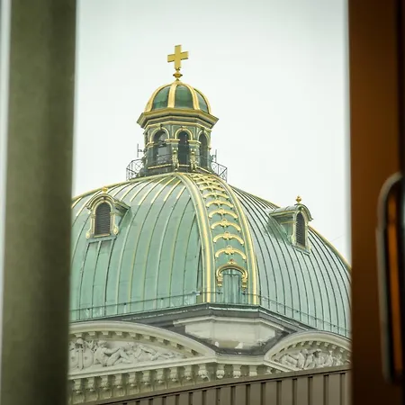 Baeren Am Bundesplatz 4*