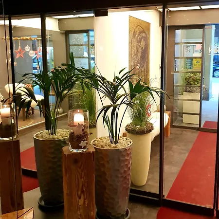 Baeren Am Bundesplatz 4*