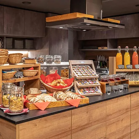 Hotel Baeren Am Bundesplatz Berna