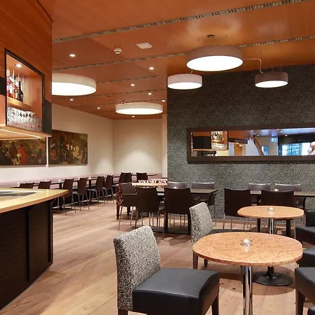 Baeren Am Bundesplatz Hotel 4*