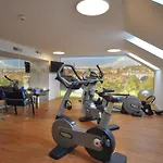 بارين آم بوندسبلاتز فندق 4*