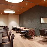 بارين آم بوندسبلاتز 4*