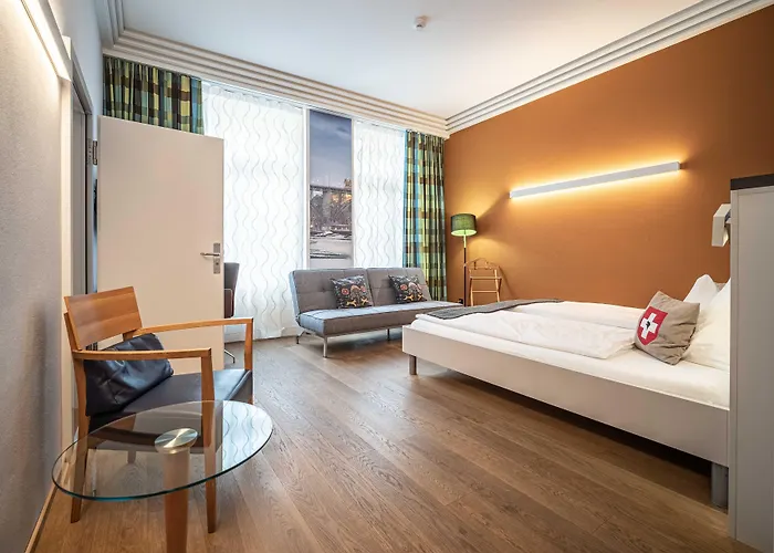 Otel Baeren Am Bundesplatz